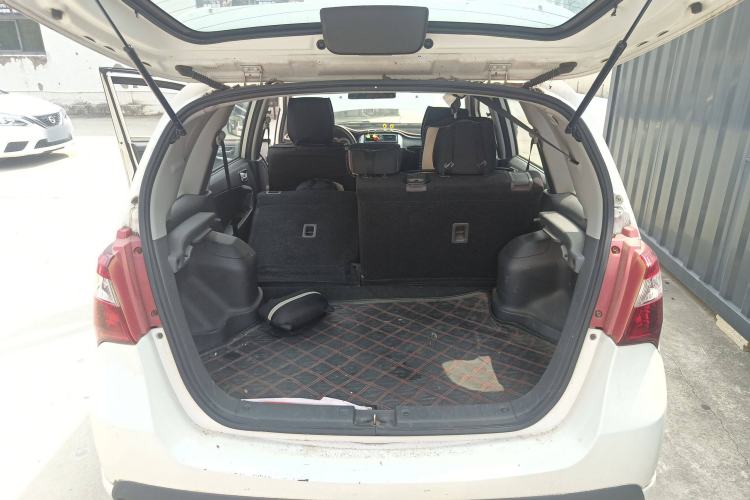 Used Suzuki Liana A6 2015 Hatchback 1.4L Manual Enjoyment Model Trunk
