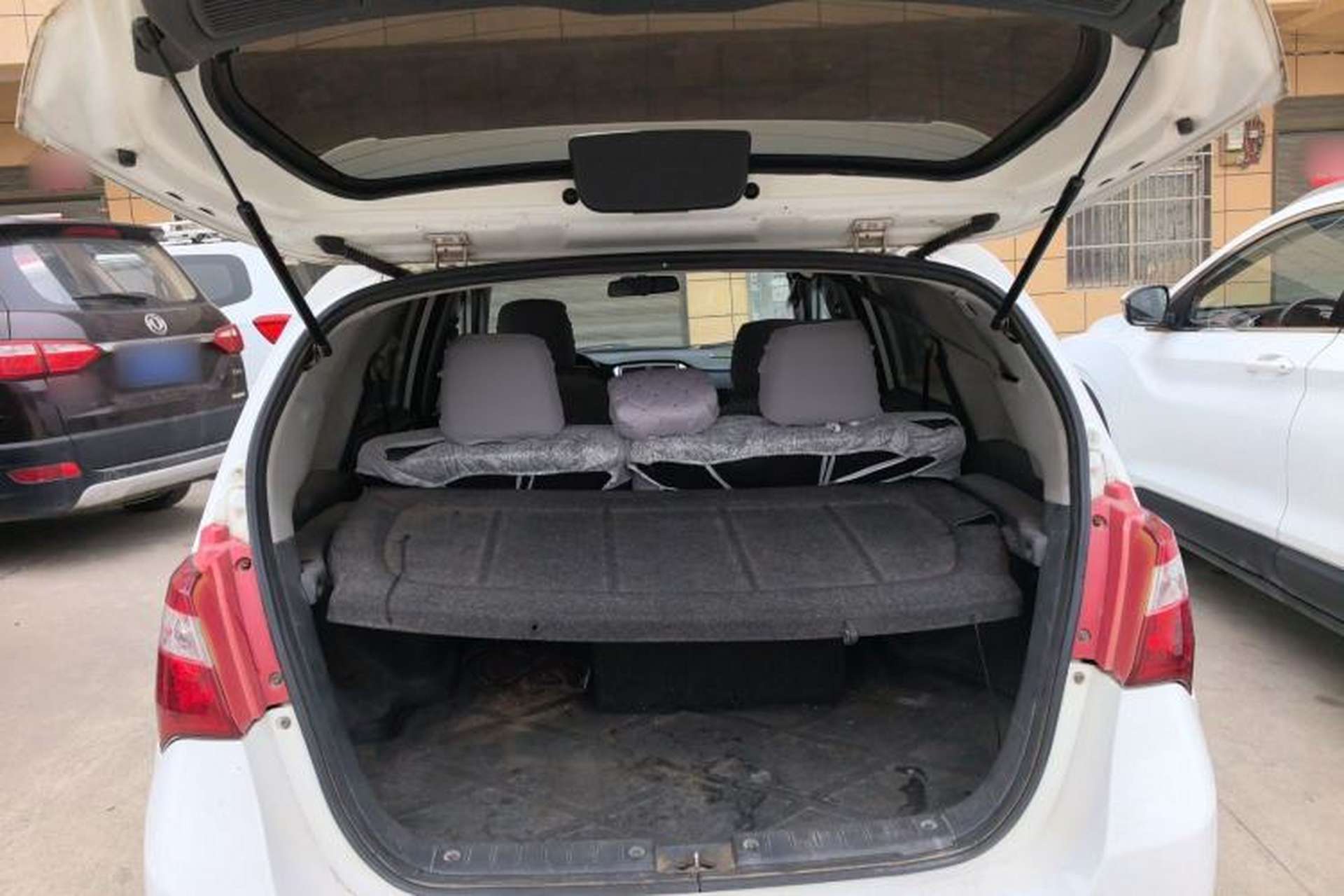 Used Suzuki Liana A6 2015 Hatchback 1.4L Manual Enjoyment Model Trunk