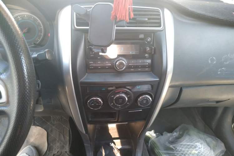Used Suzuki Liana A6 2016 Hatchback 1.4L Manual Enjoyment Model Audio And AC Panel