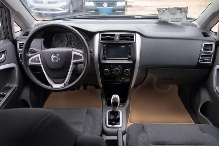 Used Suzuki Liana A6 2016 Hatchback 1.4L Manual Enjoyment Model Center Console