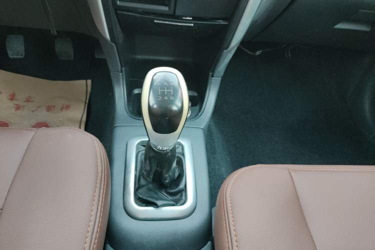 Used Suzuki Liana A6 2016 Hatchback 1.4L Manual Enjoyment Model Gear Lever
