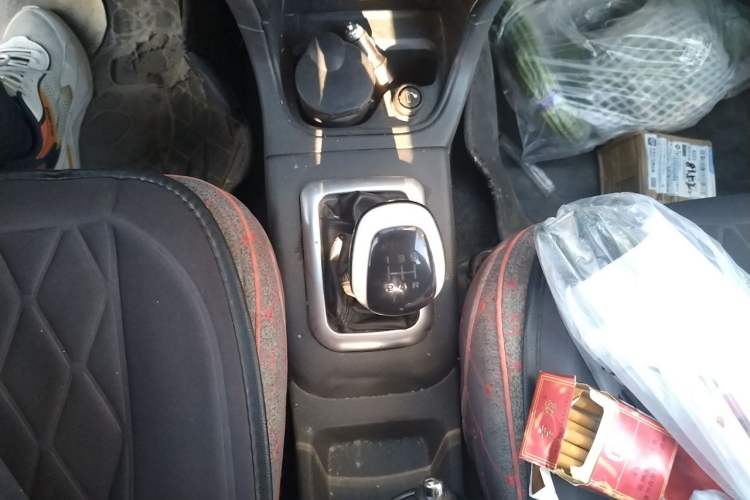 Used Suzuki Liana A6 2016 Hatchback 1.4L Manual Enjoyment Model Gear Lever