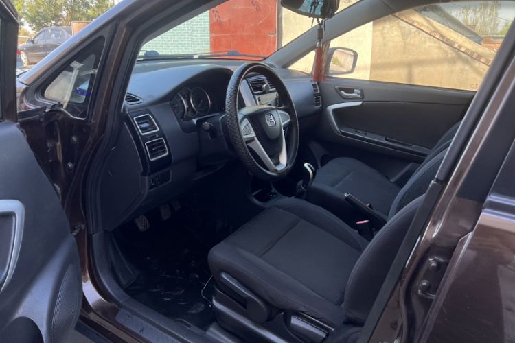 Used Suzuki Liana A6 2016 Hatchback 1.4L Manual Enjoyment Model Interior 2