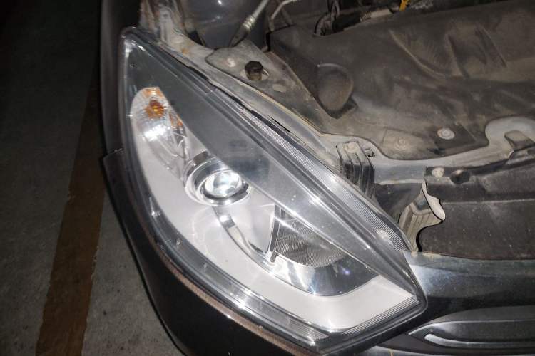 Used Suzuki Liana A6 2016 Hatchback 1.4L Manual – Ideal Version Right Front Headlight