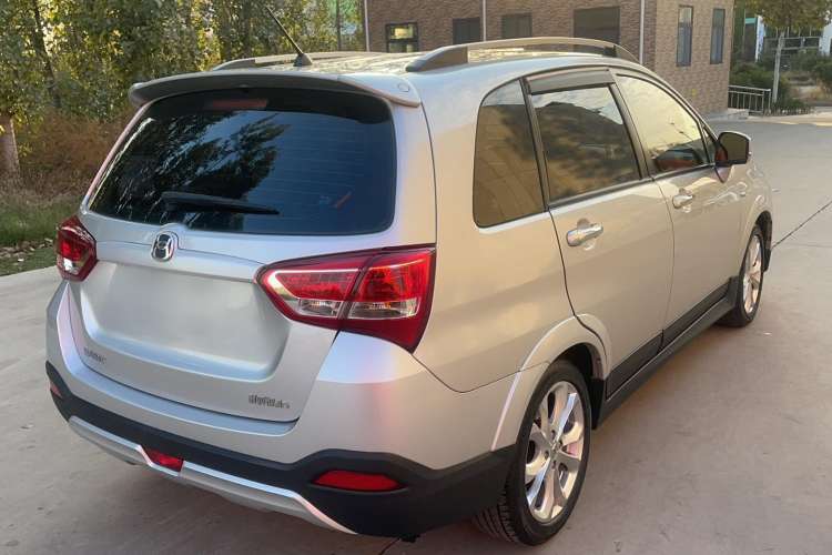 Used Suzuki Liana A6 2016 Hatchback 1.4L Manual Enjoyment Model Exterior 3