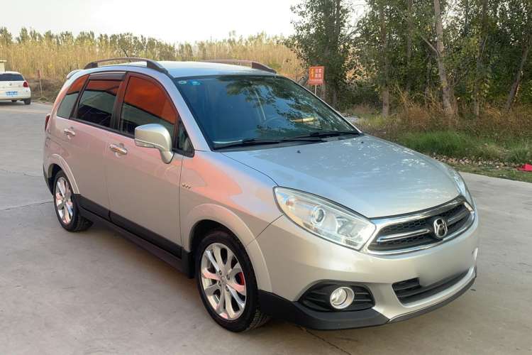 Used Suzuki Liana A6 2016 Hatchback 1.4L Manual Enjoyment Model Exterior 7