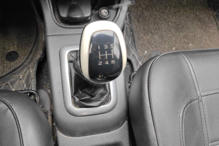 Used Suzuki Liana A6 2016 Hatchback 1.4L Manual Enjoyment Model Gear Lever