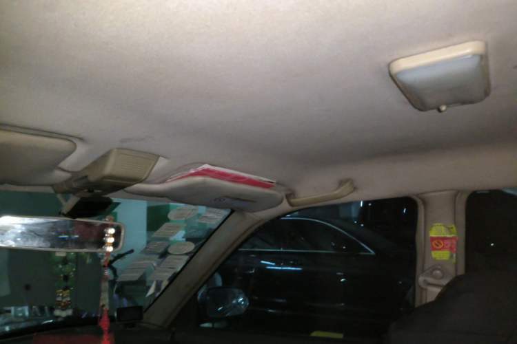Used Suzuki Lingyang 2007 1.3L Comfort Model Headliner
