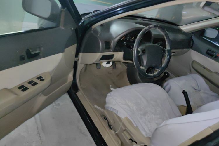 Used Suzuki Lingyang 2009 1.3L Platinum Edition Driver Seat