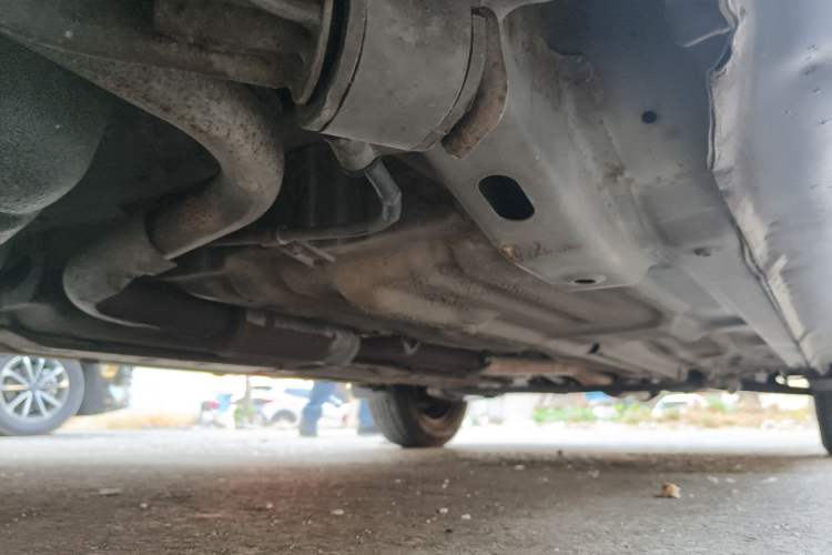 Used Suzuki Lingyang 2011 1.3L Standard Version Chassis Rear Right