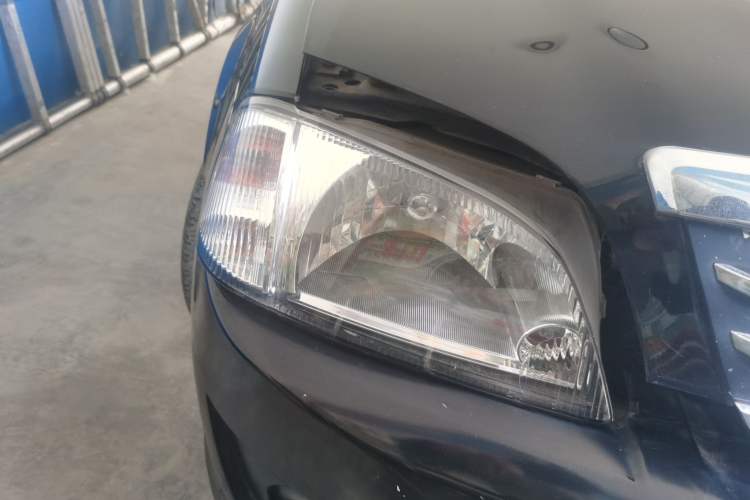 Used Suzuki Lingyang 2011 1.3L Base Version Right Front Headlight