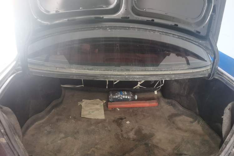 Used Suzuki Lingyang 2011 1.3L Base Version Trunk