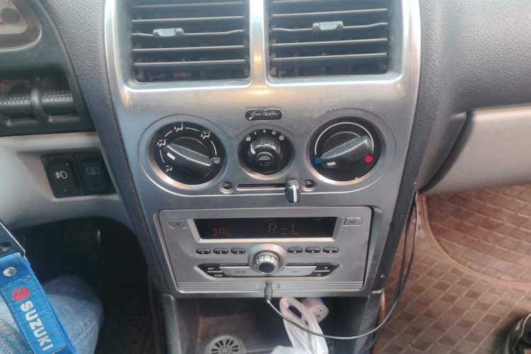 Used Suzuki Lingyang 2012 1.3L Comfort Version Audio And AC Panel