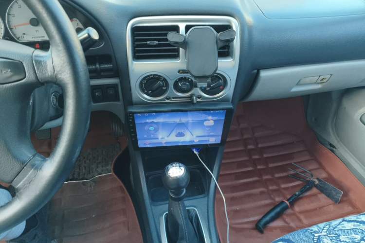 Used Suzuki Lingyang 2012 1.3L Standard Version Audio And AC Panel