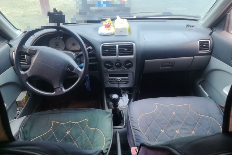 Used Suzuki Lingyang 2012 1.3L Comfort Version Center Console