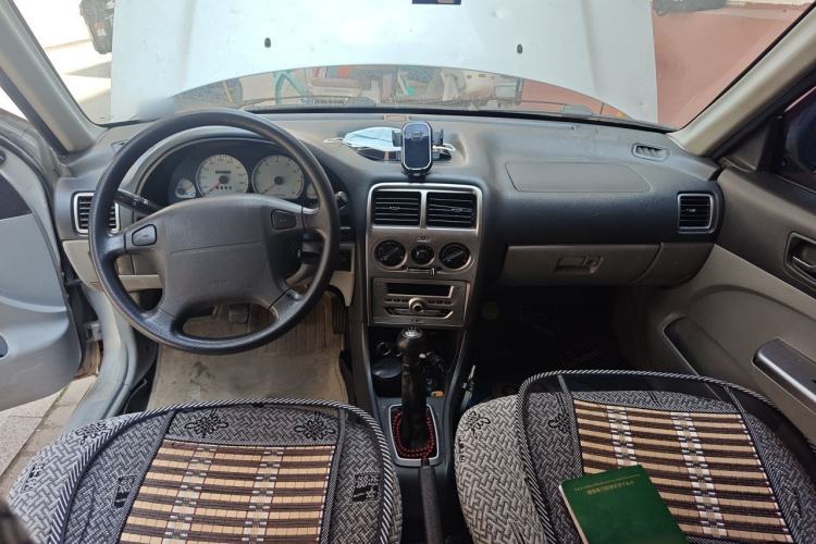 Used Suzuki Lingyang 2012 1.3L Comfort Version Center Console