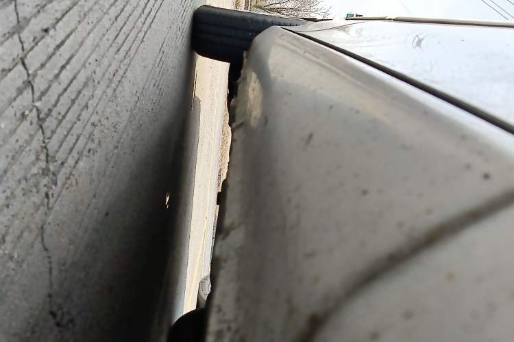 Used Suzuki Lingyang 2012 1.3L Base Version Chassis Front Right