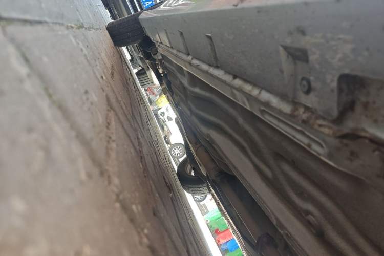 Used Suzuki Lingyang 2012 1.3L Comfort Version Chassis Front Right