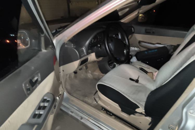 Used Suzuki Lingyang 2012 1.3L Comfort Version Driver Seat