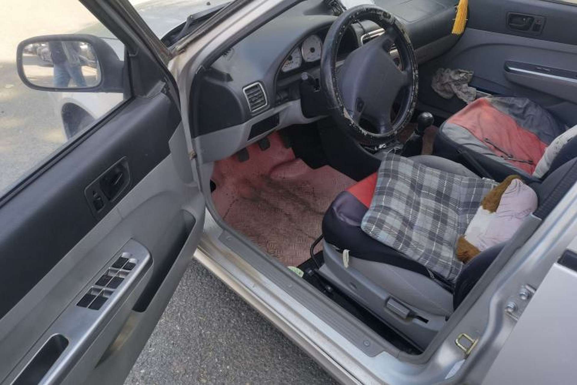 Used Suzuki Lingyang 2012 1.3L Comfort Version Driver Seat