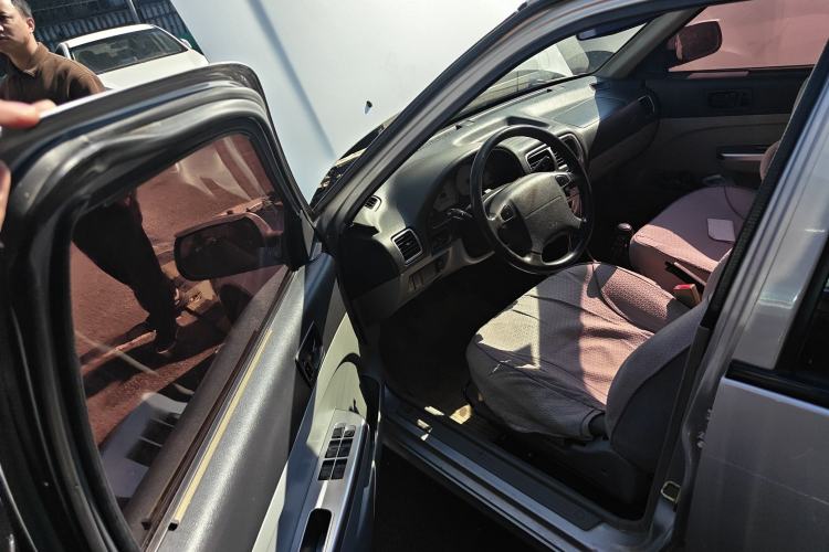 Used Suzuki Lingyang 2012 1.3L Standard Version Driver Seat