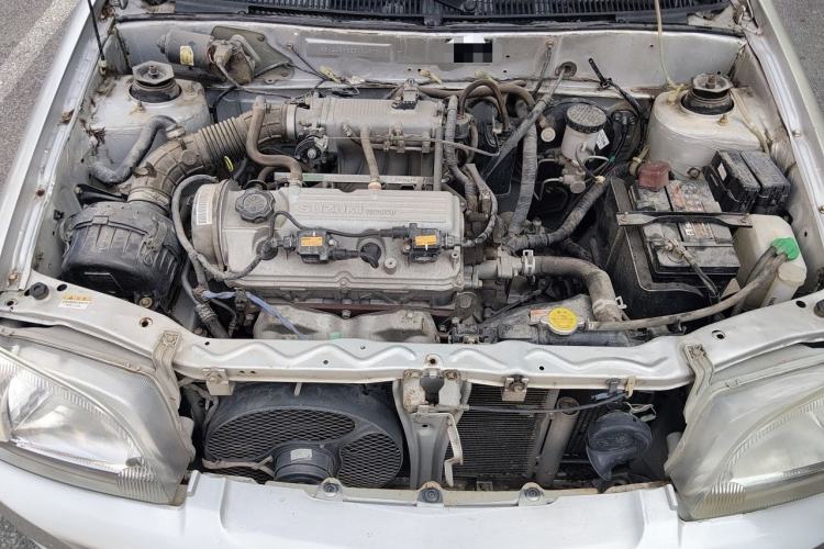 Used Suzuki Lingyang 2012 1.3L Comfort Version Engine Bay