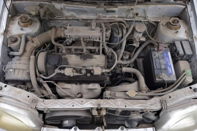 Used Suzuki Lingyang 2012 1.3L Base Version Engine Bay