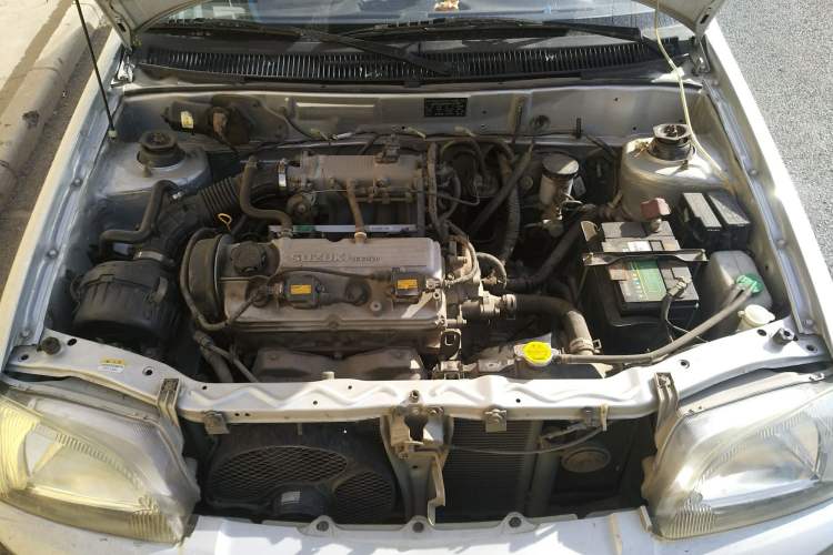 Used Suzuki Lingyang 2012 1.3L Base Version Engine Bay