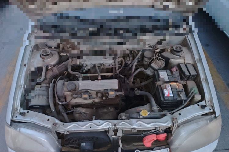 Used Suzuki Lingyang 2012 1.3L Comfort Version Engine Bay