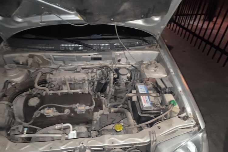 Used Suzuki Lingyang 2012 1.3L Comfort Version Engine Bay Left