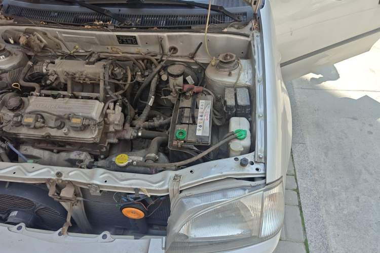 Used Suzuki Lingyang 2012 1.3L Comfort Version Engine Bay Left