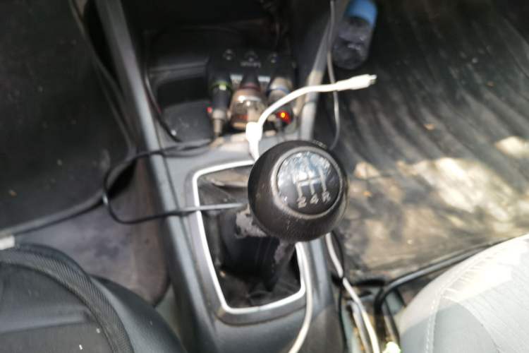 Used Suzuki Lingyang 2012 1.3L Base Version Gear Lever