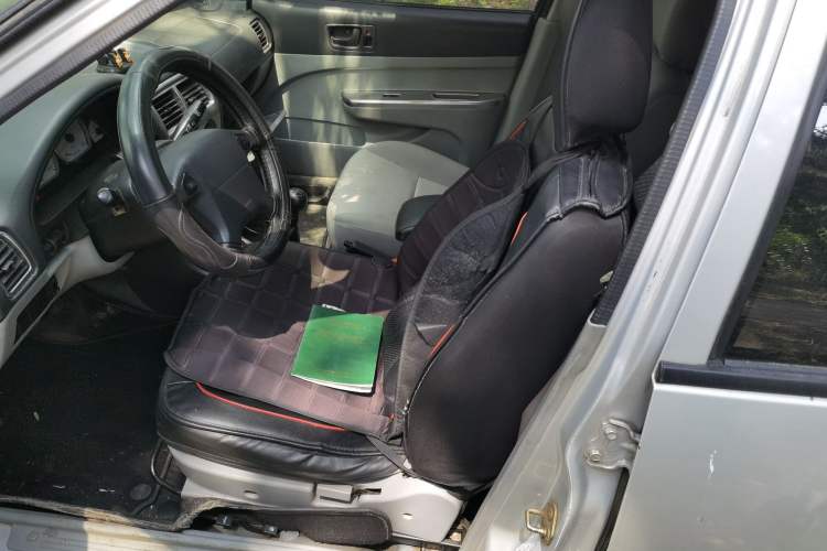Used Suzuki Lingyang 2012 1.3L Base Version Left Front Seat