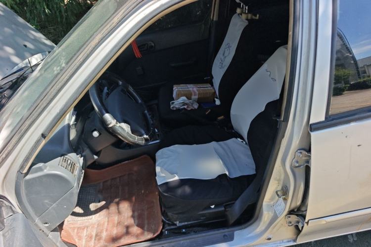 Used Suzuki Lingyang 2012 1.3L Standard Version Left Front Seat