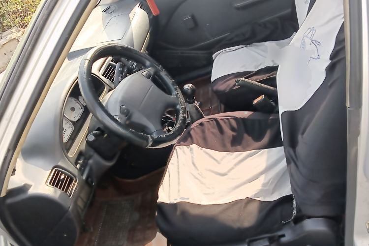 Used Suzuki Lingyang 2012 1.3L Base Version Left Front Seat