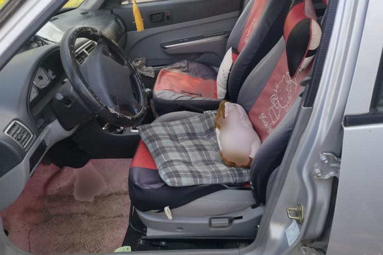 Used Suzuki Lingyang 2012 1.3L Comfort Version Left Front Seat