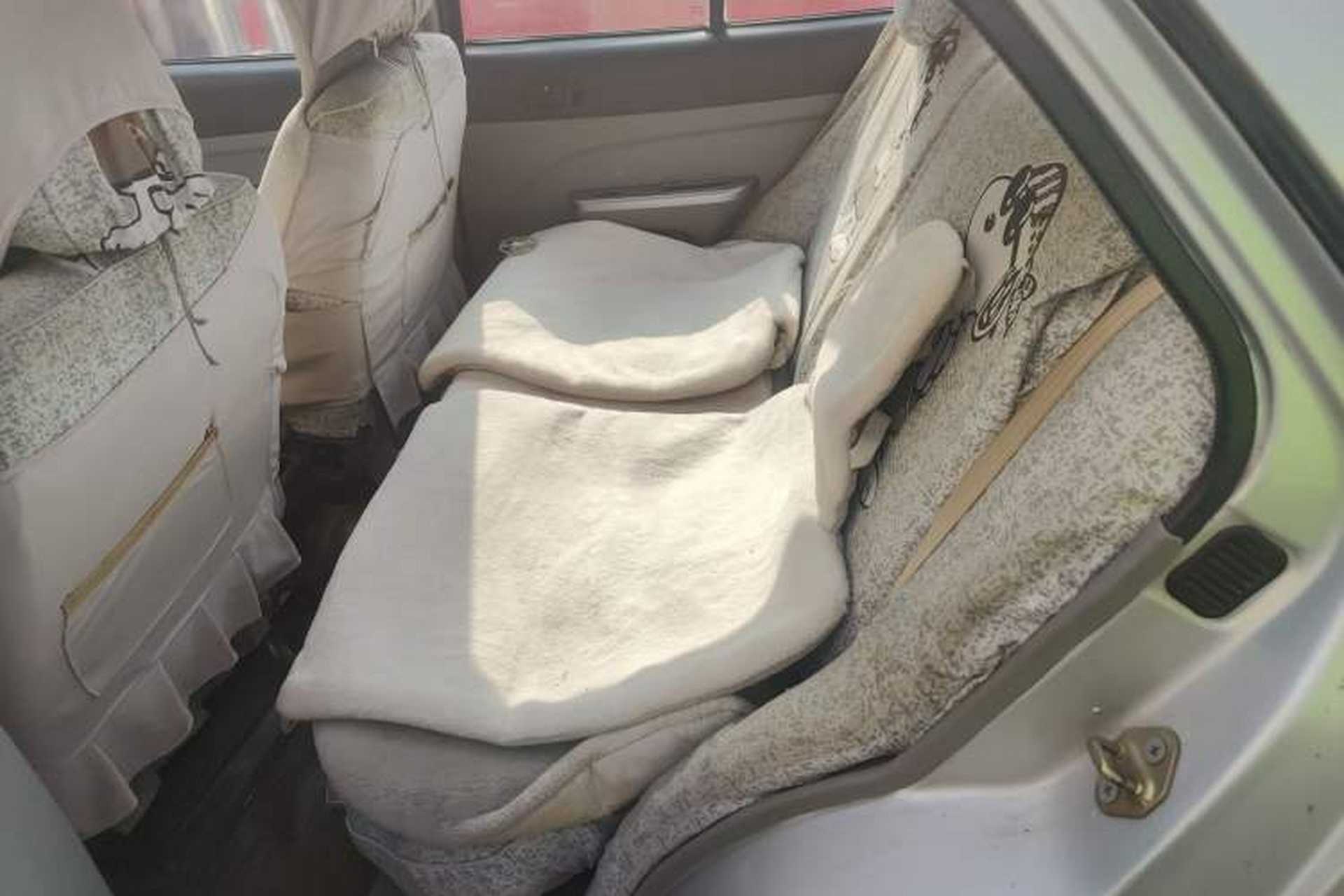 Used Suzuki Lingyang 2012 1.3L Standard Version Left Rear Seat