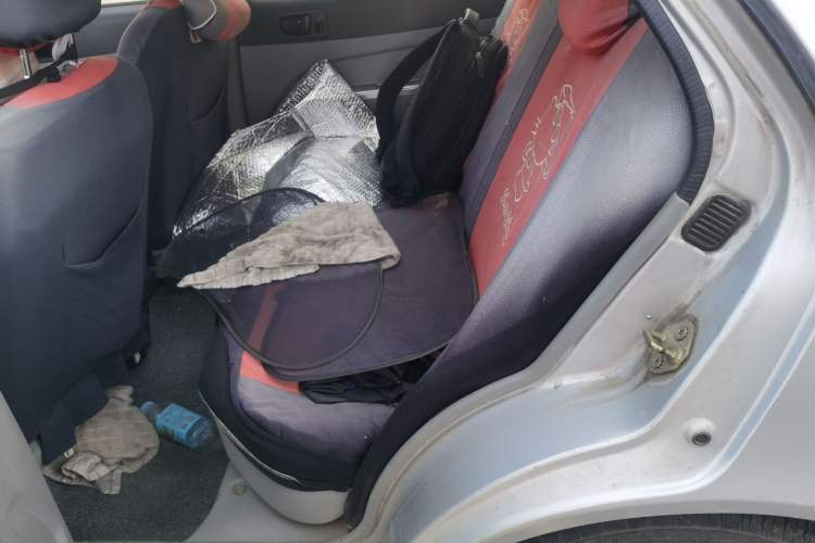 Used Suzuki Lingyang 2012 1.3L Comfort Version Left Rear Seat