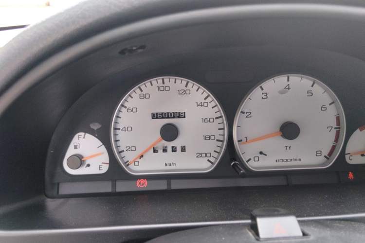 Used Suzuki Lingyang 2012 1.3L Comfort Version Odometer Close Up