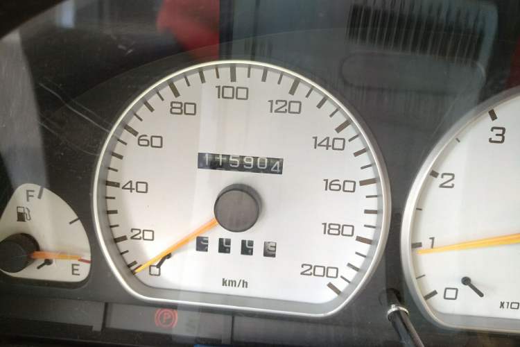 Used Suzuki Lingyang 2012 1.3L Base Version Odometer Close Up