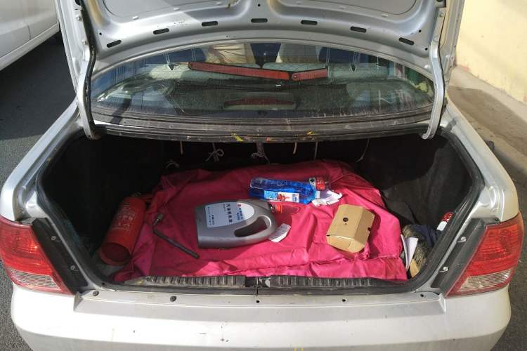 Used Suzuki Lingyang 2012 1.3L Base Version Trunk
