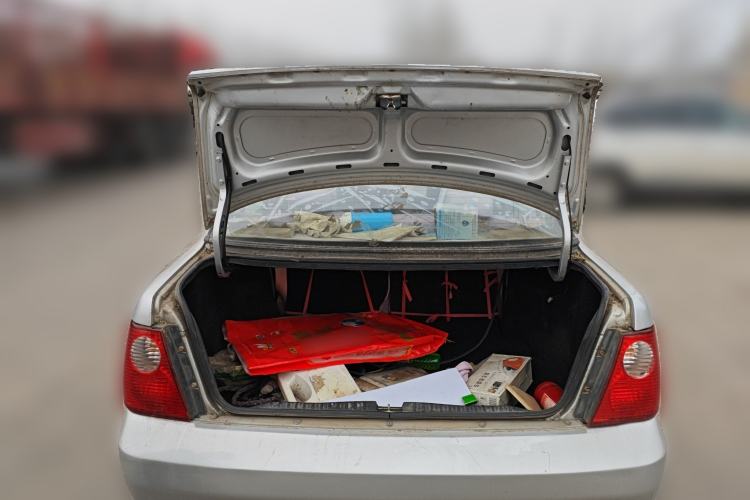 Used Suzuki Lingyang 2012 1.3L Base Version Trunk