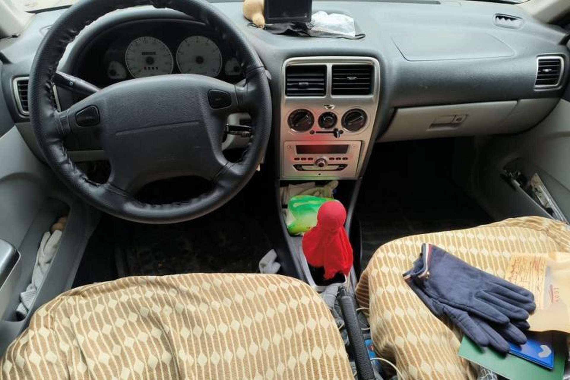 Used Suzuki Lingyang 2012 1.3L Standard Version Center Console