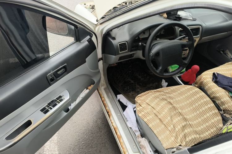 Used Suzuki Lingyang 2012 1.3L Standard Version Driver Seat