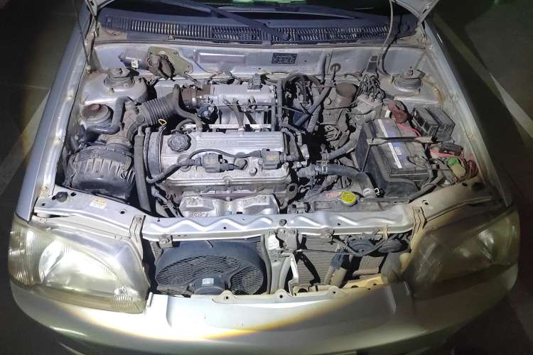Used Suzuki Lingyang 2013 1.3L 20th Anniversary Limited Edition Engine Bay