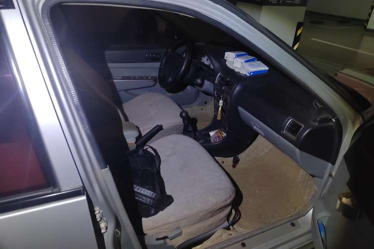 Used Suzuki Lingyang 2013 1.3L 20th Anniversary Limited Edition Right Front Seat