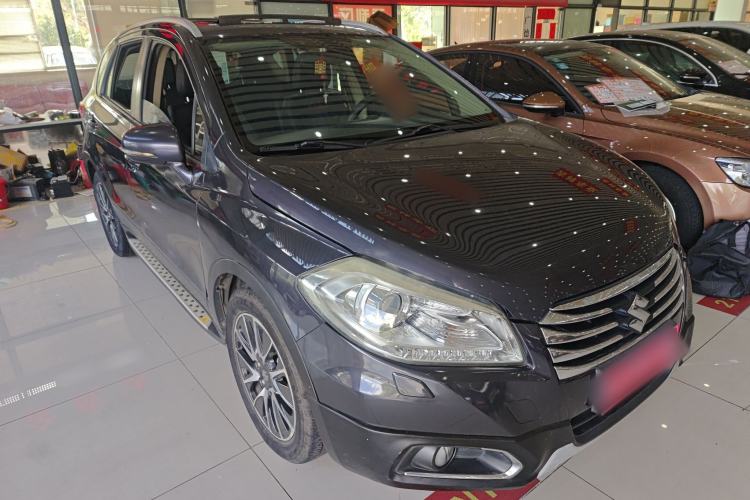 Used Suzuki S-Cross 2015 1.4T Automatic Two-Wheel Drive Prestige Model Front Right 45 Deg