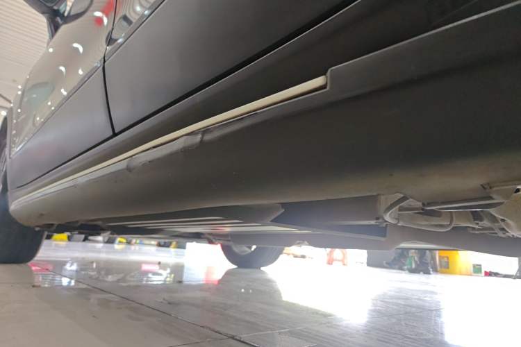 Used Suzuki S-Cross 2015 1.4T Automatic Two-Wheel Drive Prestige Model Left Side Sill