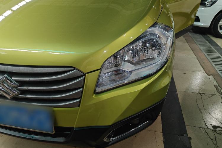 Used Suzuki S-Cross 2014 1.6L CVT Two-Wheel Drive Entry Model Left Front Headlight