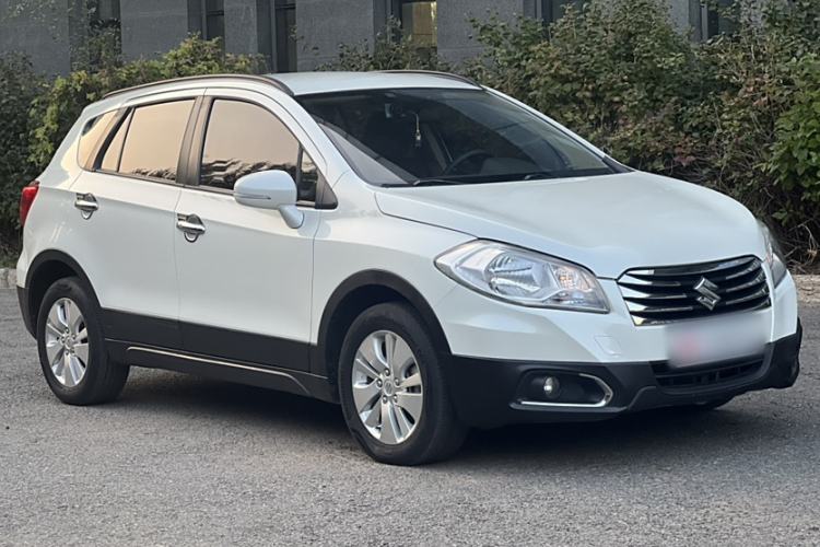 Used Suzuki S-Cross 2015 1.6L Manual Two-Wheel Drive Entry Model Exterior 1